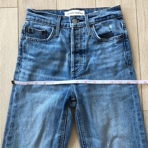 Aritzia Denim Forum The Arlo High Rise Straight Jeans Light Wash Size 23 - Picture 7 of 15